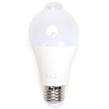 LED Lamp met sensor A60 E27/12W/230V 6500K - Aigostar